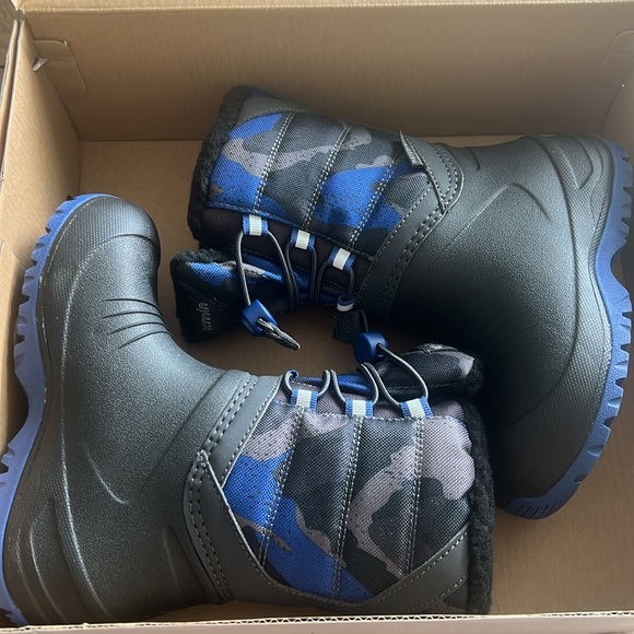 Xmtn - Kids’ Winter Boots | size 10 - Picture 5 of 8